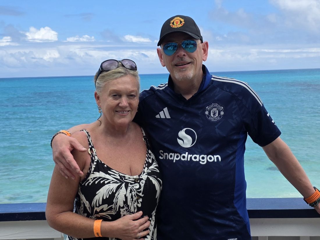 Dale and Victoria by the sea on holiday